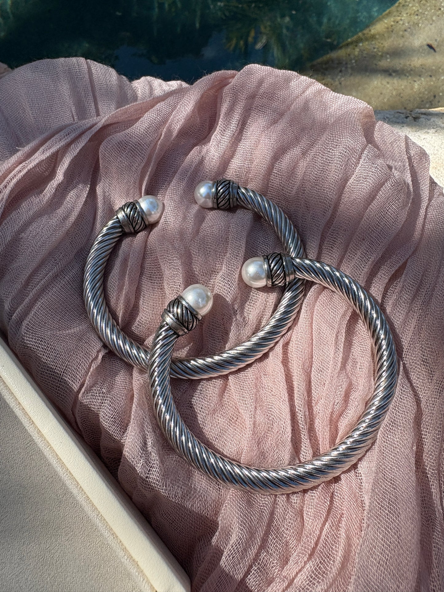 Chunky Cable Cuff with Pearl