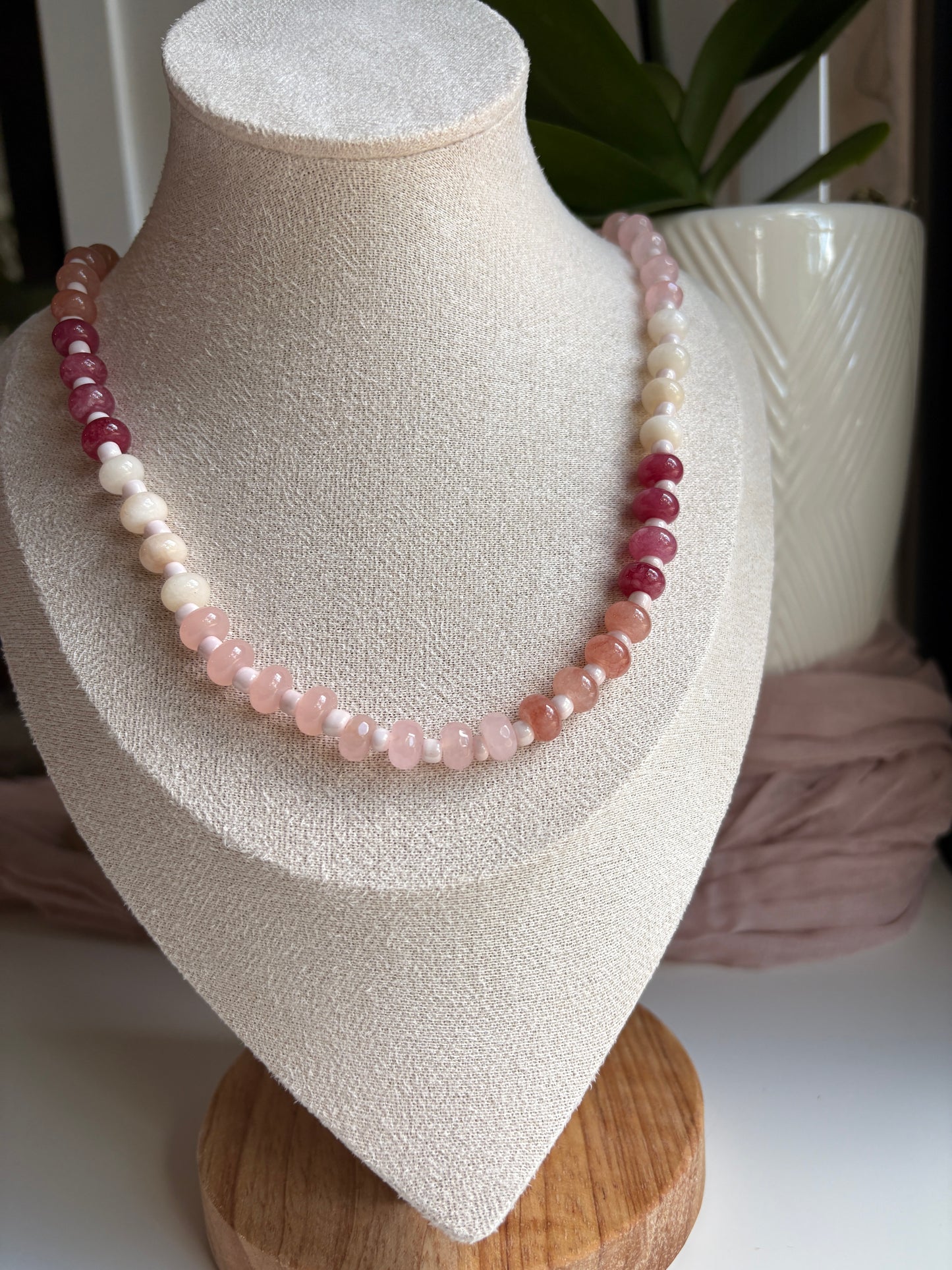Pink Tones Agate Necklace