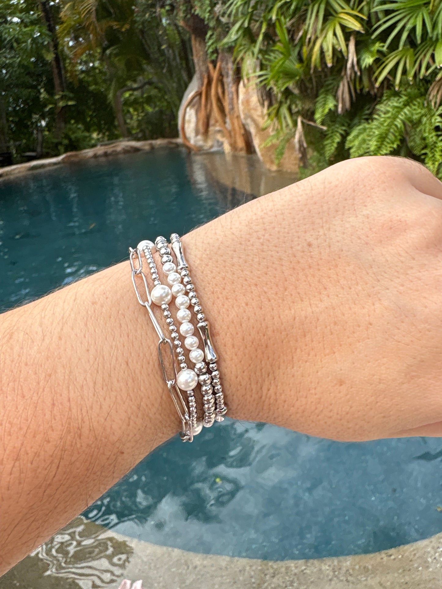 Small Pearls and Silver Beads Bracelet