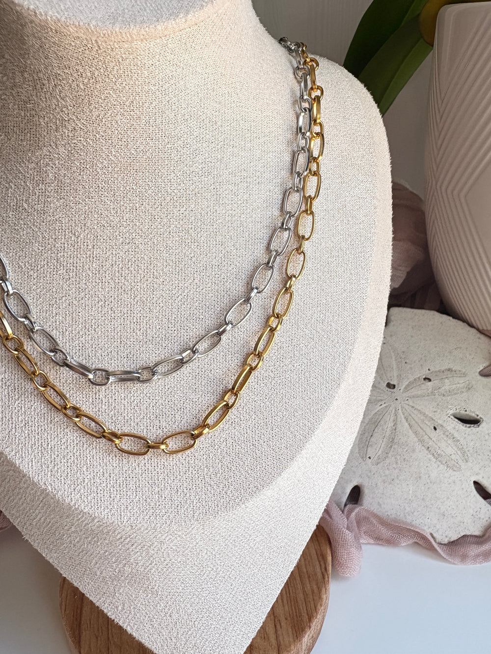 Chunky oval Link Necklace - Sky’s Gem Box