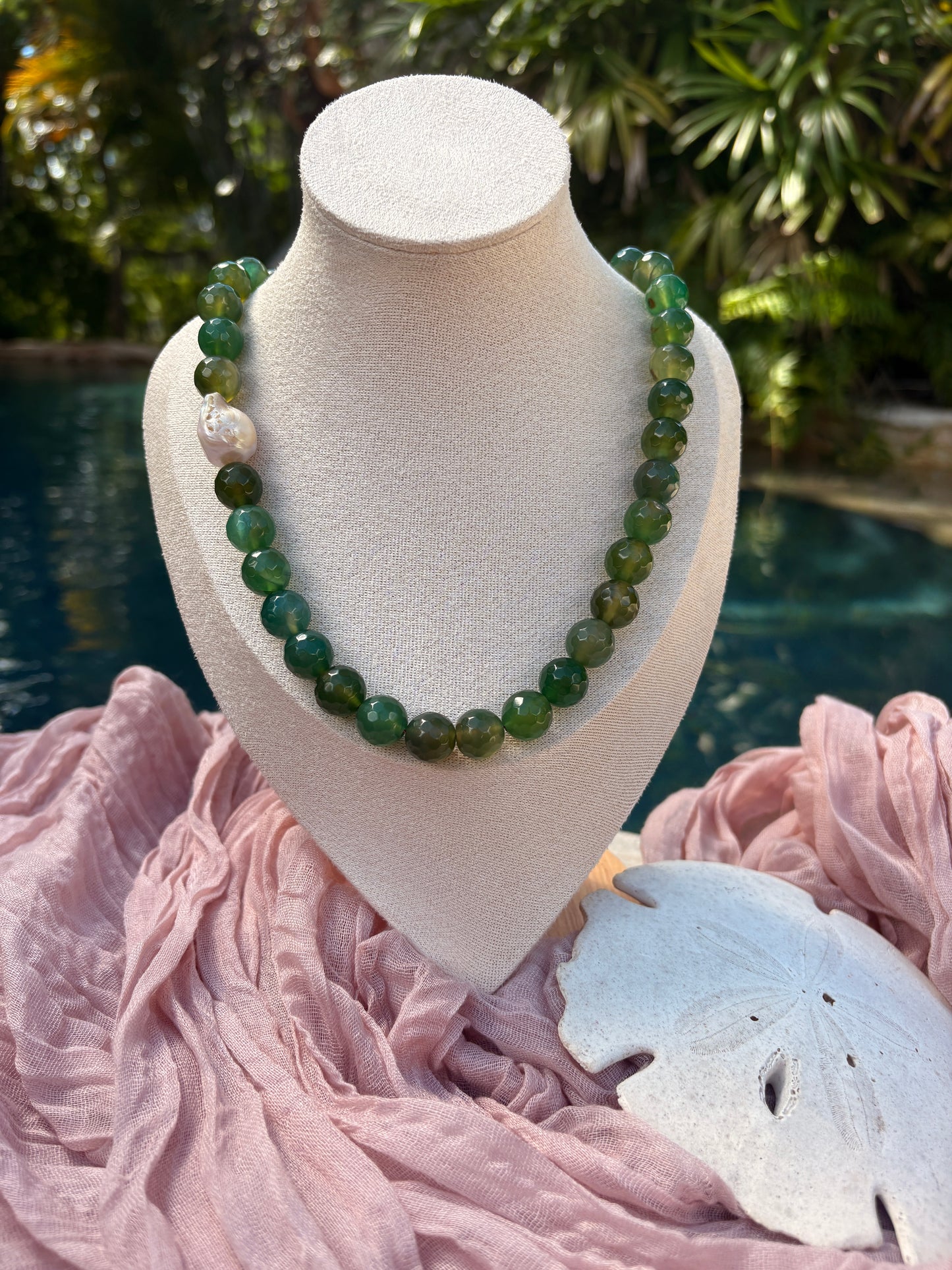 Dark Green Bubble Beads Necklace