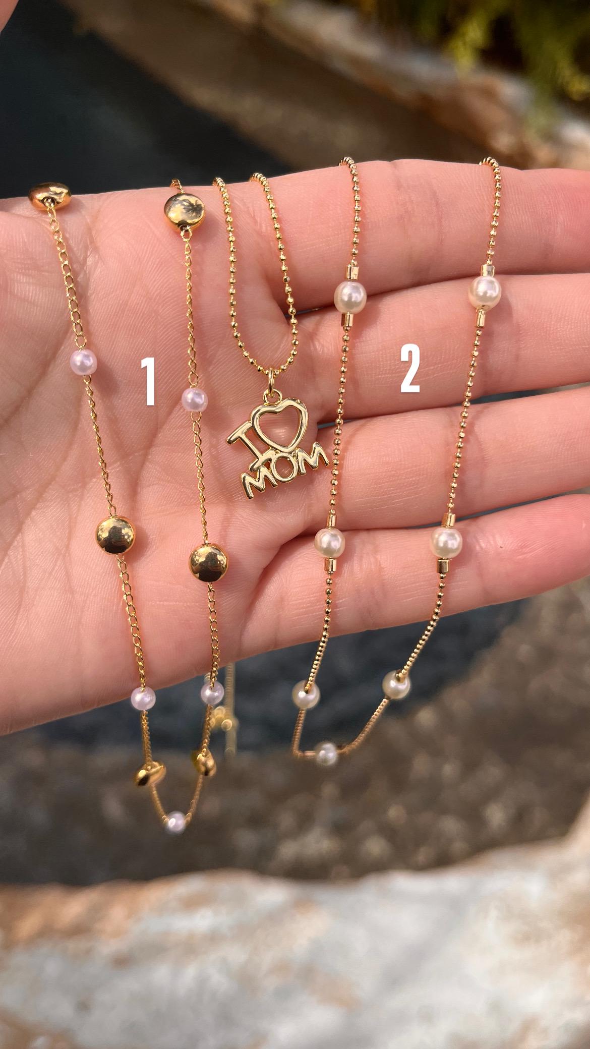 Dainty Pearl Necklace