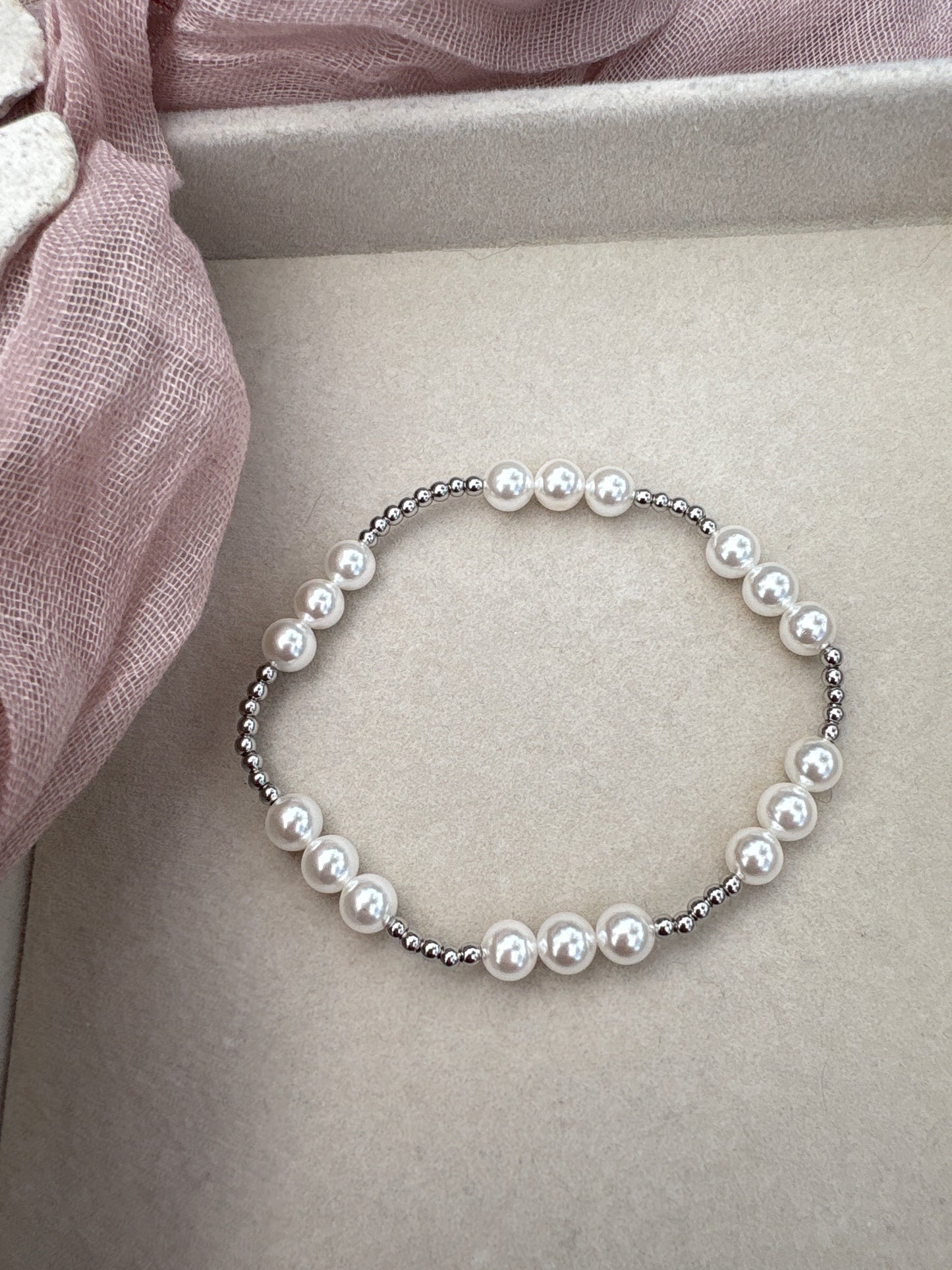 Medium Tripple Pearl Bracelet