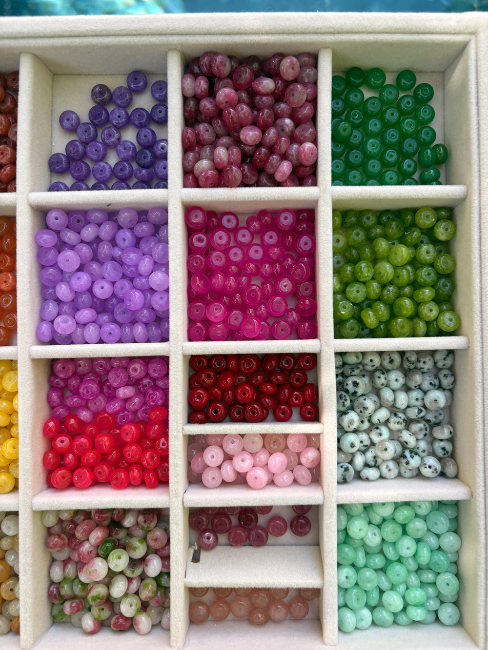 Neutral Tones Agate Necklace - Sky’s Gem Box