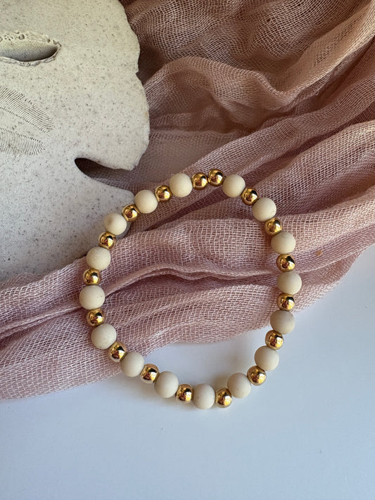 Kids- Crème & Gold Beaded Bracelet