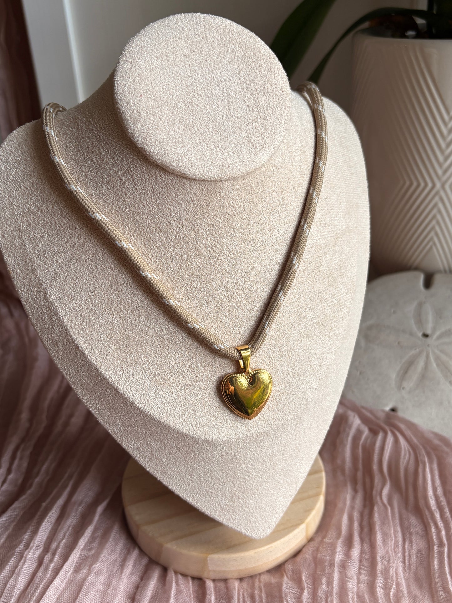 Tan Cord with Heart Pendant Nacklace - Sky’s Gem Box
