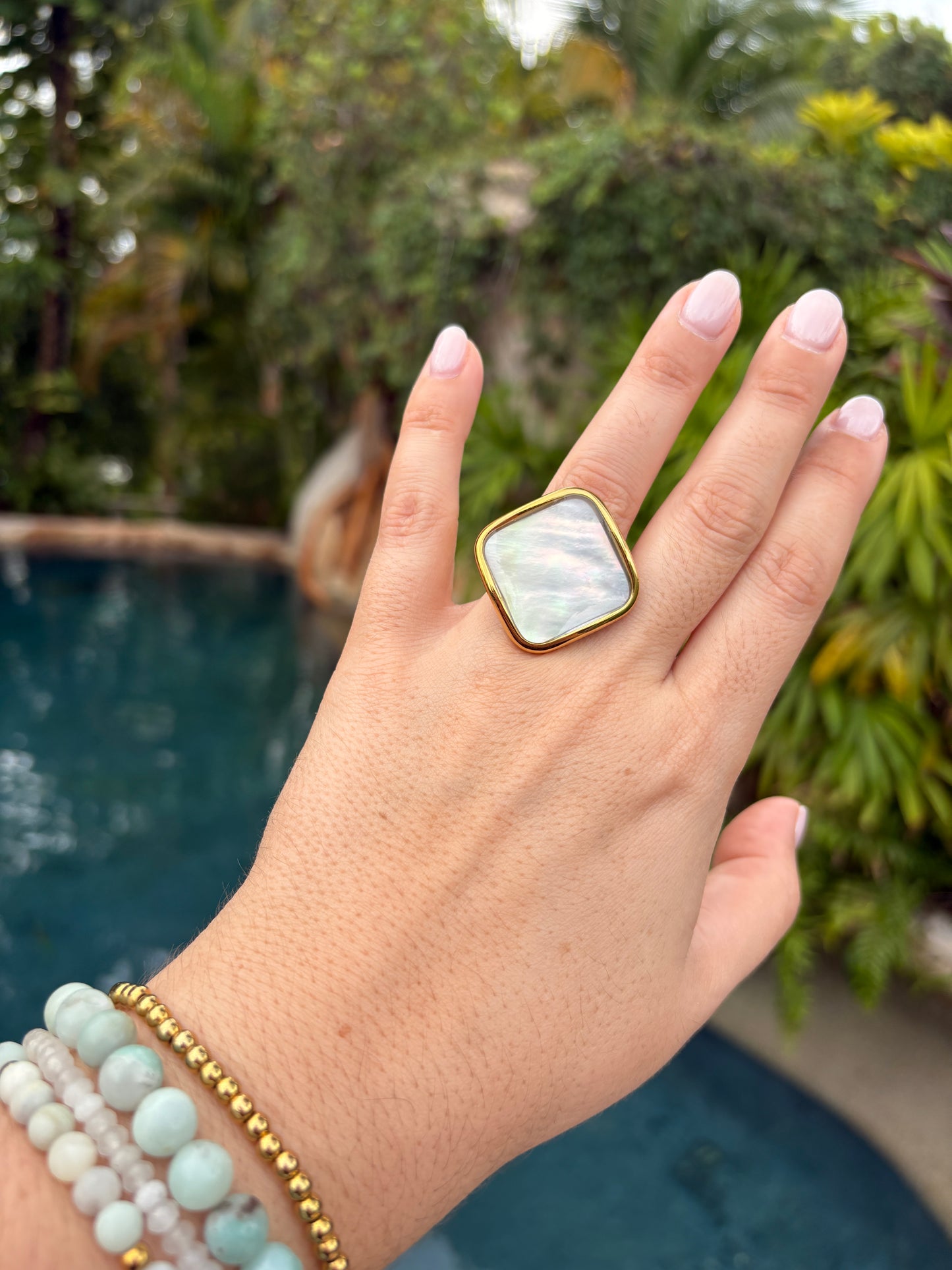 Shell Diamond Shaped Ring