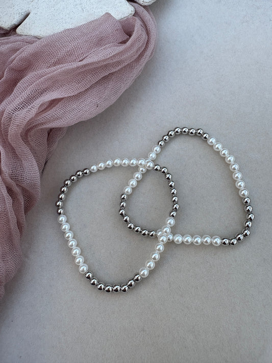 Small Pearls and Silver Beads Bracelet