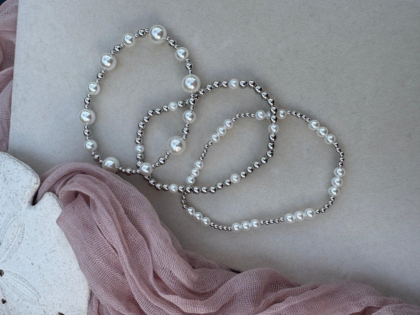 Small Pearls and Silver Beads Bracelet