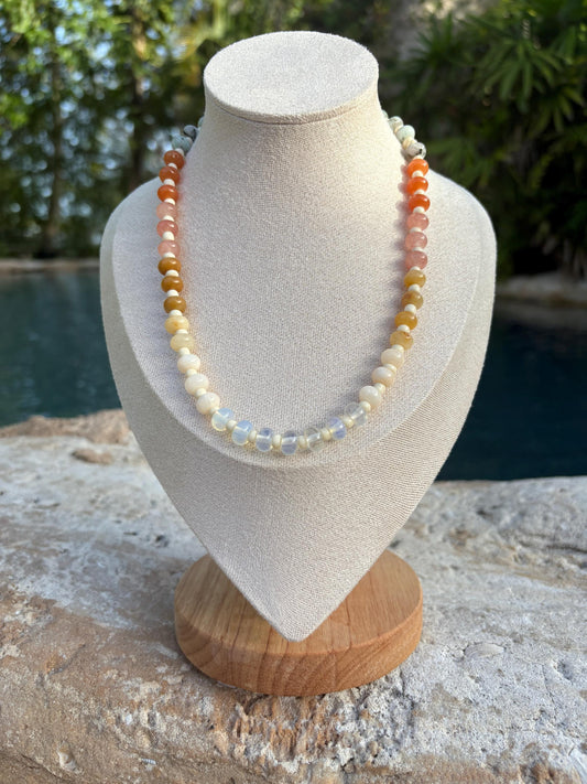 Neutral Tones Agate Necklace