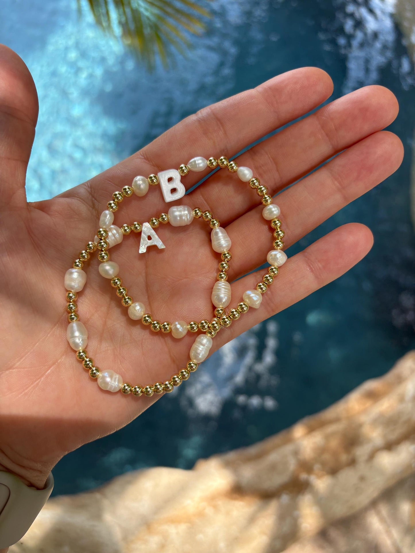 Shell Cut Initial Pearl Bracelet